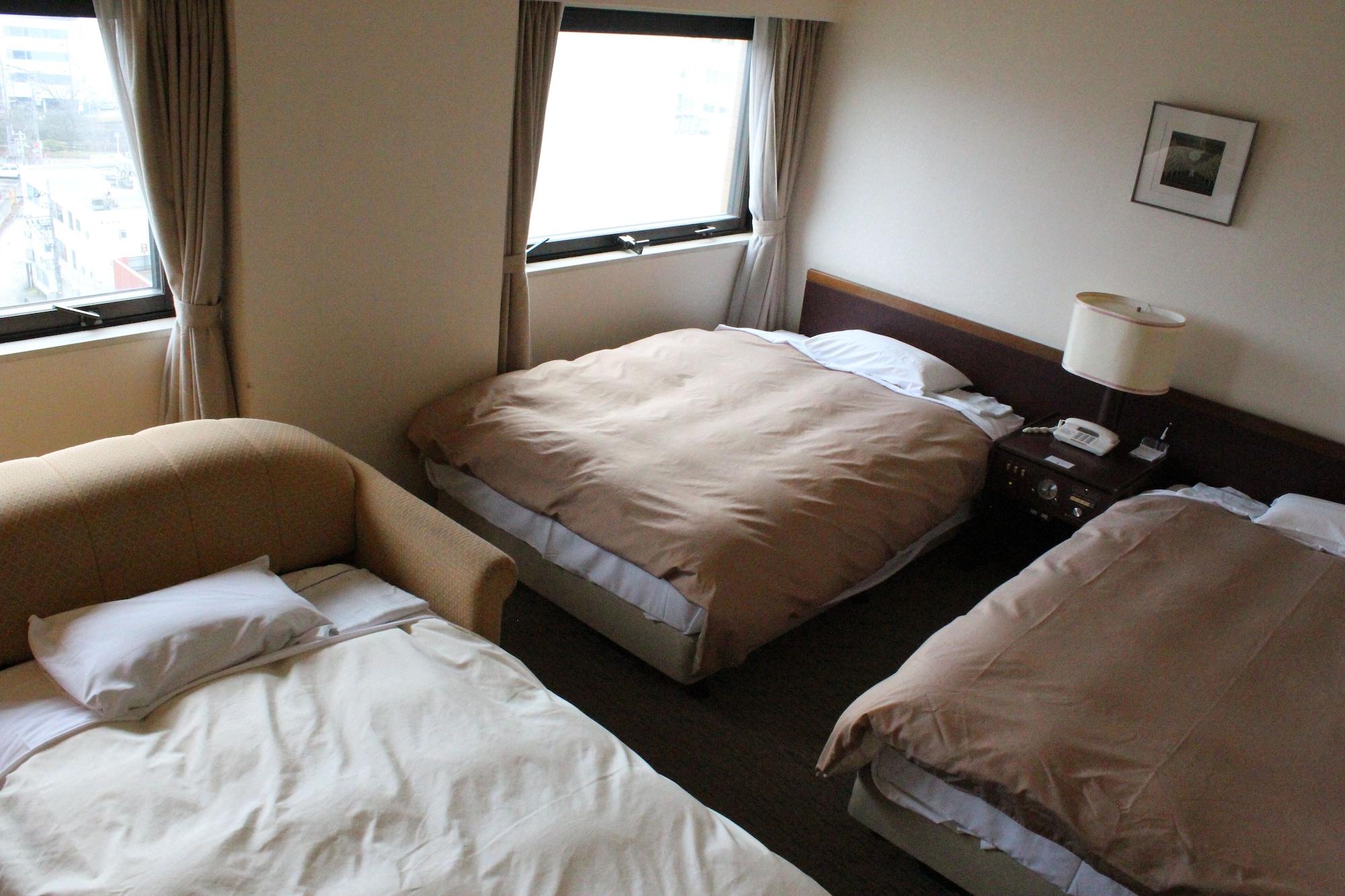 Hotel Grand Terrace Toyama Station Dış mekan fotoğraf