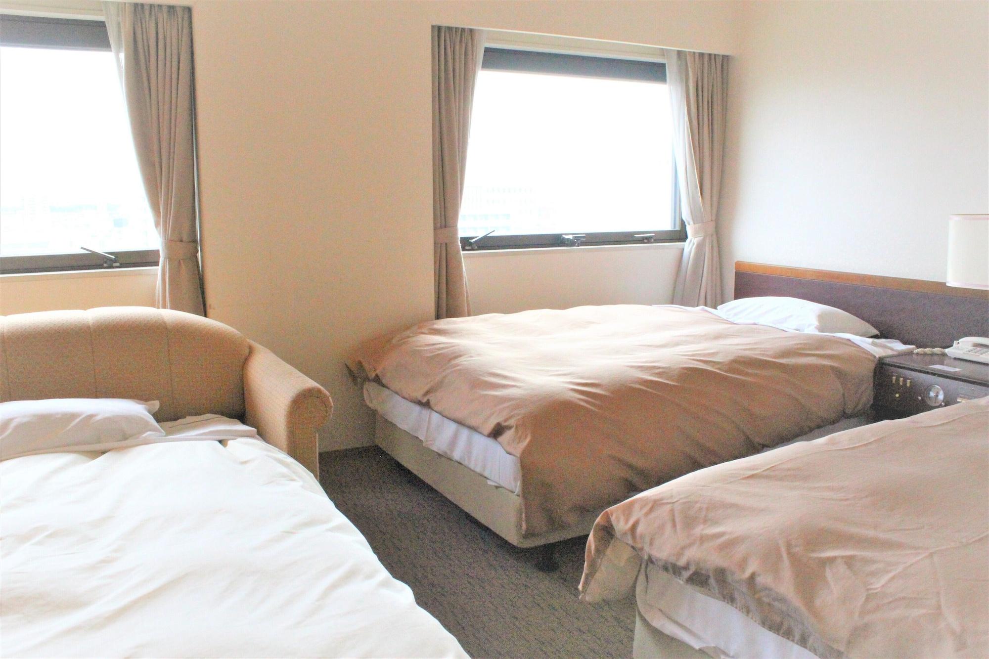 Hotel Grand Terrace Toyama Station Dış mekan fotoğraf