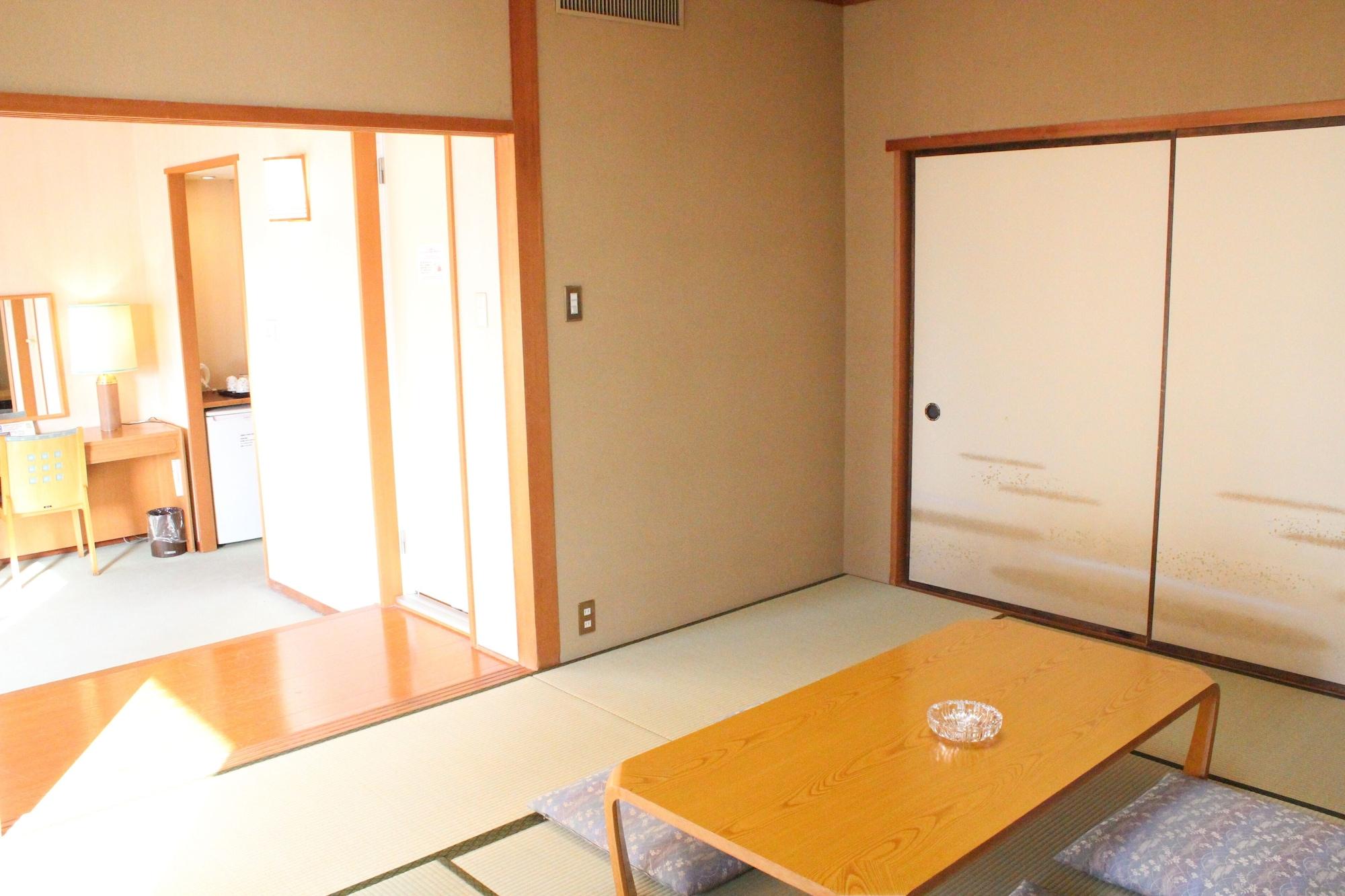 Hotel Grand Terrace Toyama Station Dış mekan fotoğraf