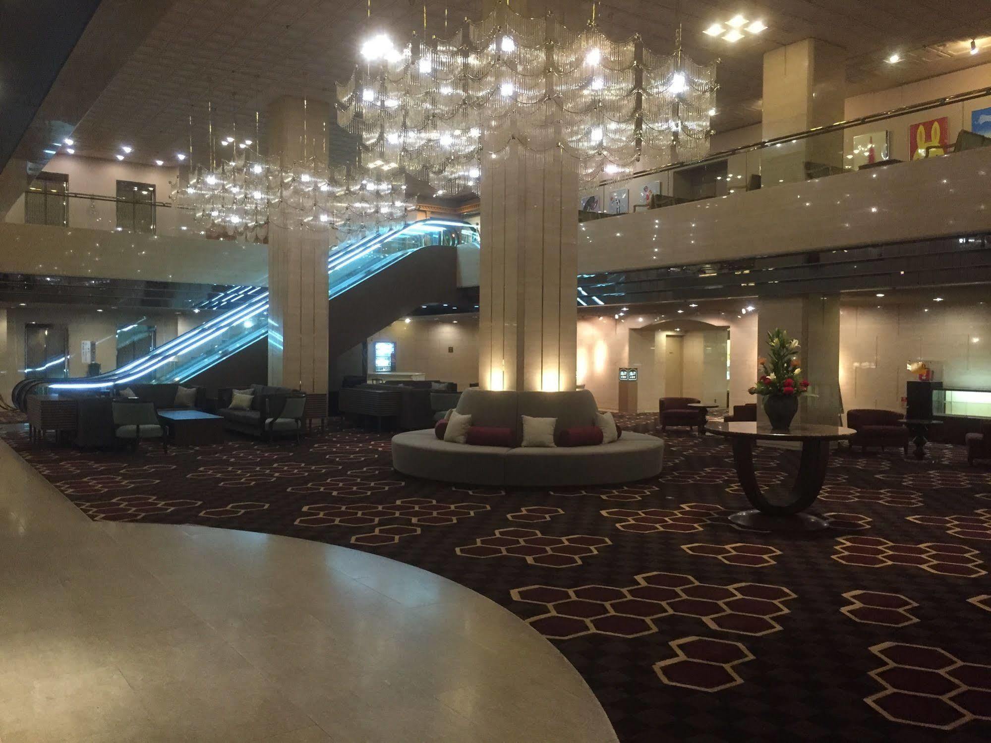 Hotel Grand Terrace Toyama Station Dış mekan fotoğraf